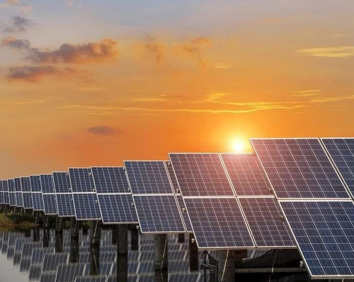 Panneaux solaires installés par Courant Bleu dans le gouvernorat de Monastir